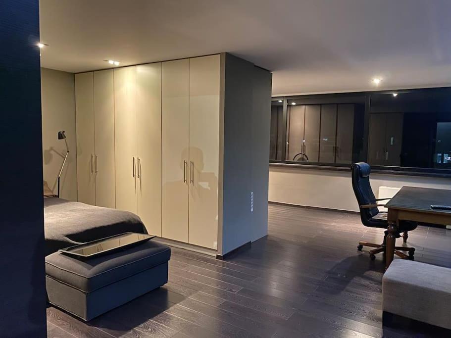Luxury Loft By Boy Apartment พาทรา ภายนอก รูปภาพ