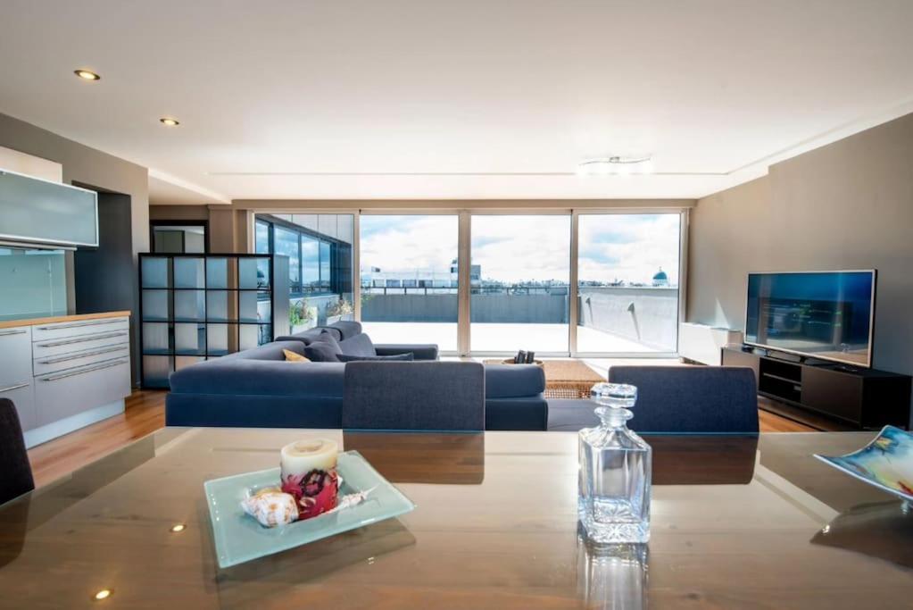 Luxury Loft By Boy Apartment พาทรา ภายนอก รูปภาพ